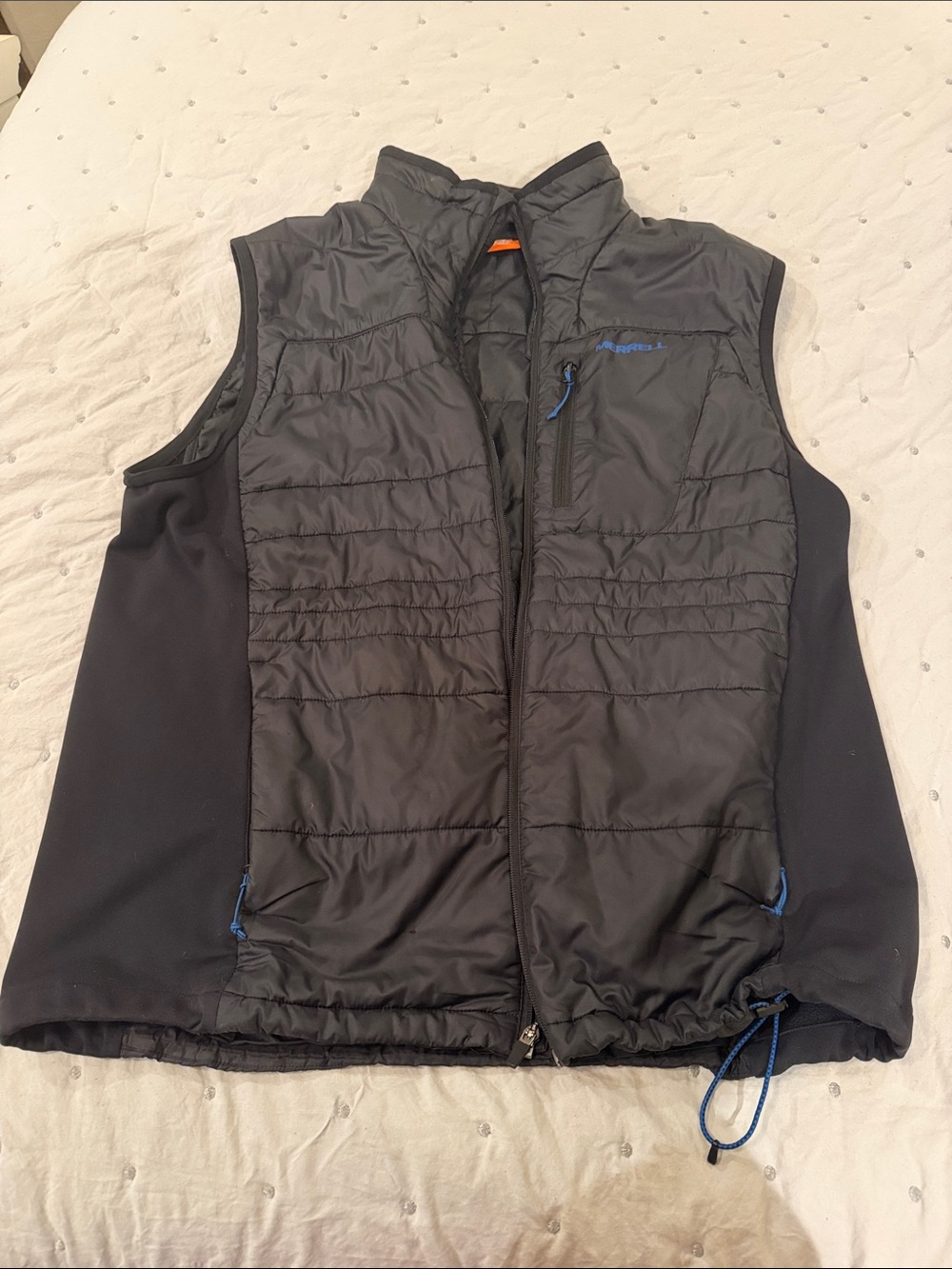 Merrell Men's Black Quilted Insulated Vest with Blue Accents